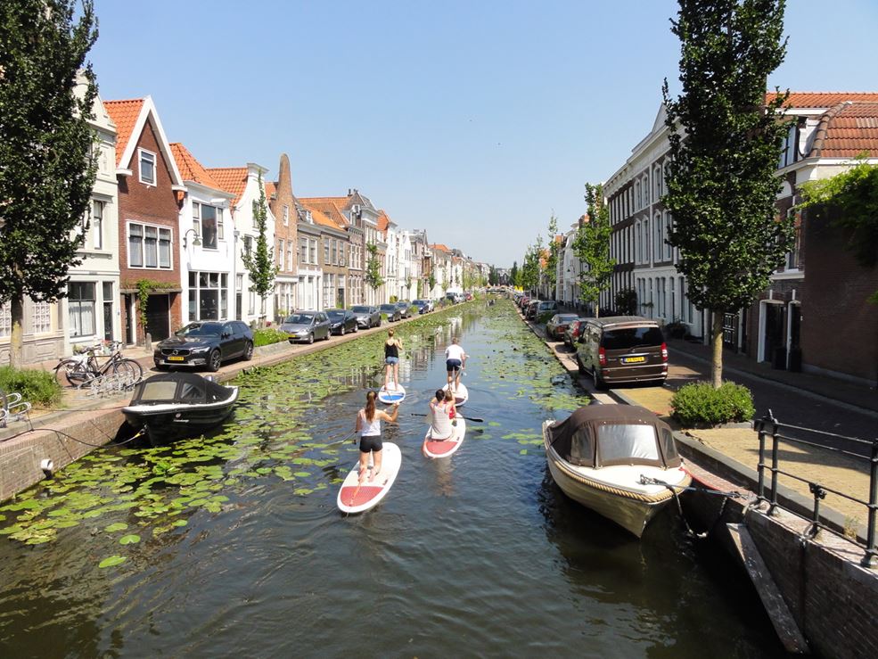 Sups en bootjes op de Turfmarkt