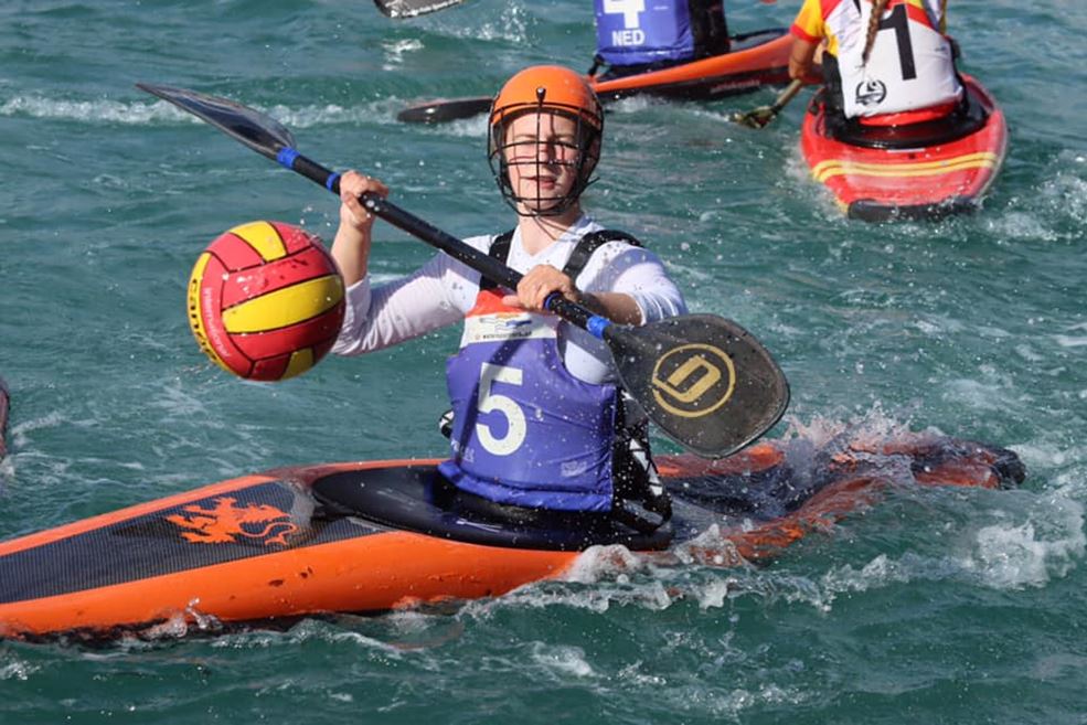 Jong Oranje in actie tegen Spanje - Foto: Martijn Huizinga