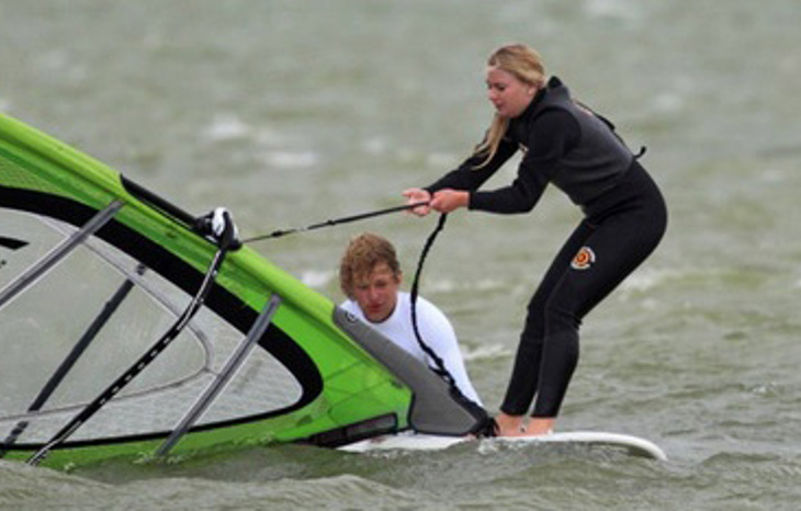 Les geven - Zeilen, windsurfen, kitesurfen, kanovaren, suppen en Les geven - Zeilen, windsurfen, kitesurfen, kanovaren, suppen en