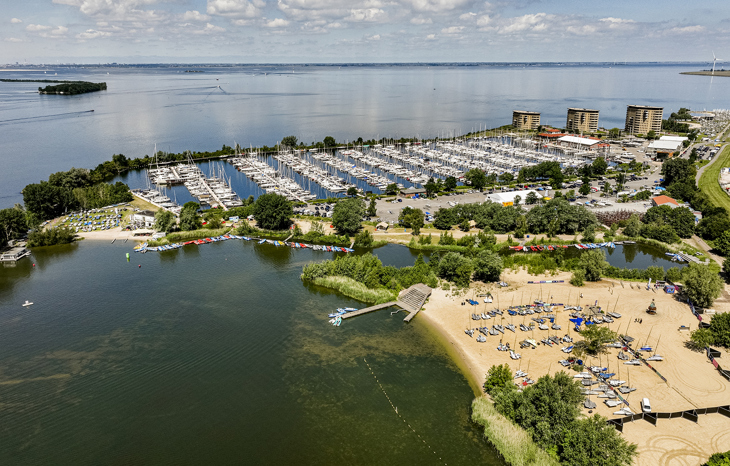 220602 SE ALLIANZREGATTA22 63 2000